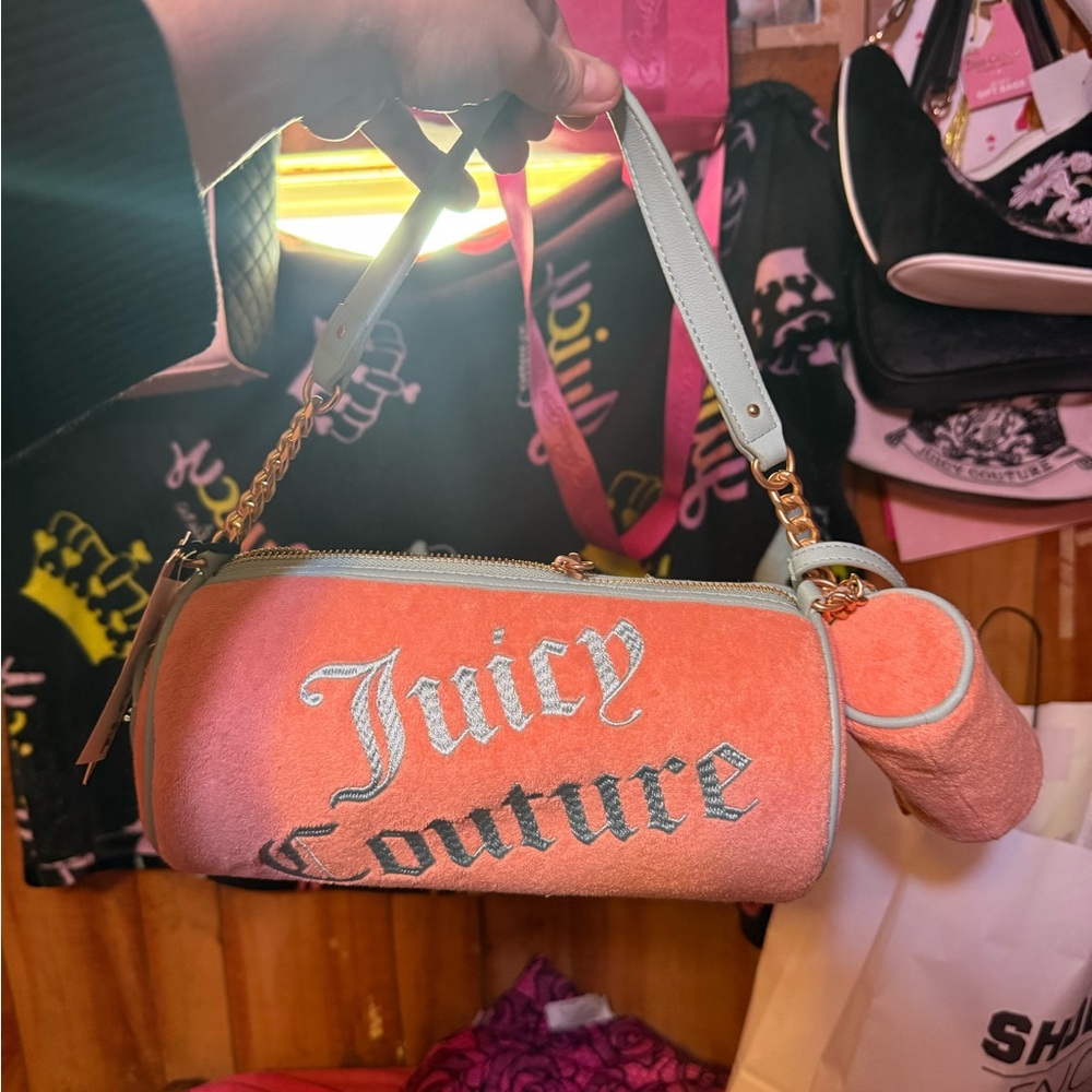 Juicy Couture choose juicy barrel Bag